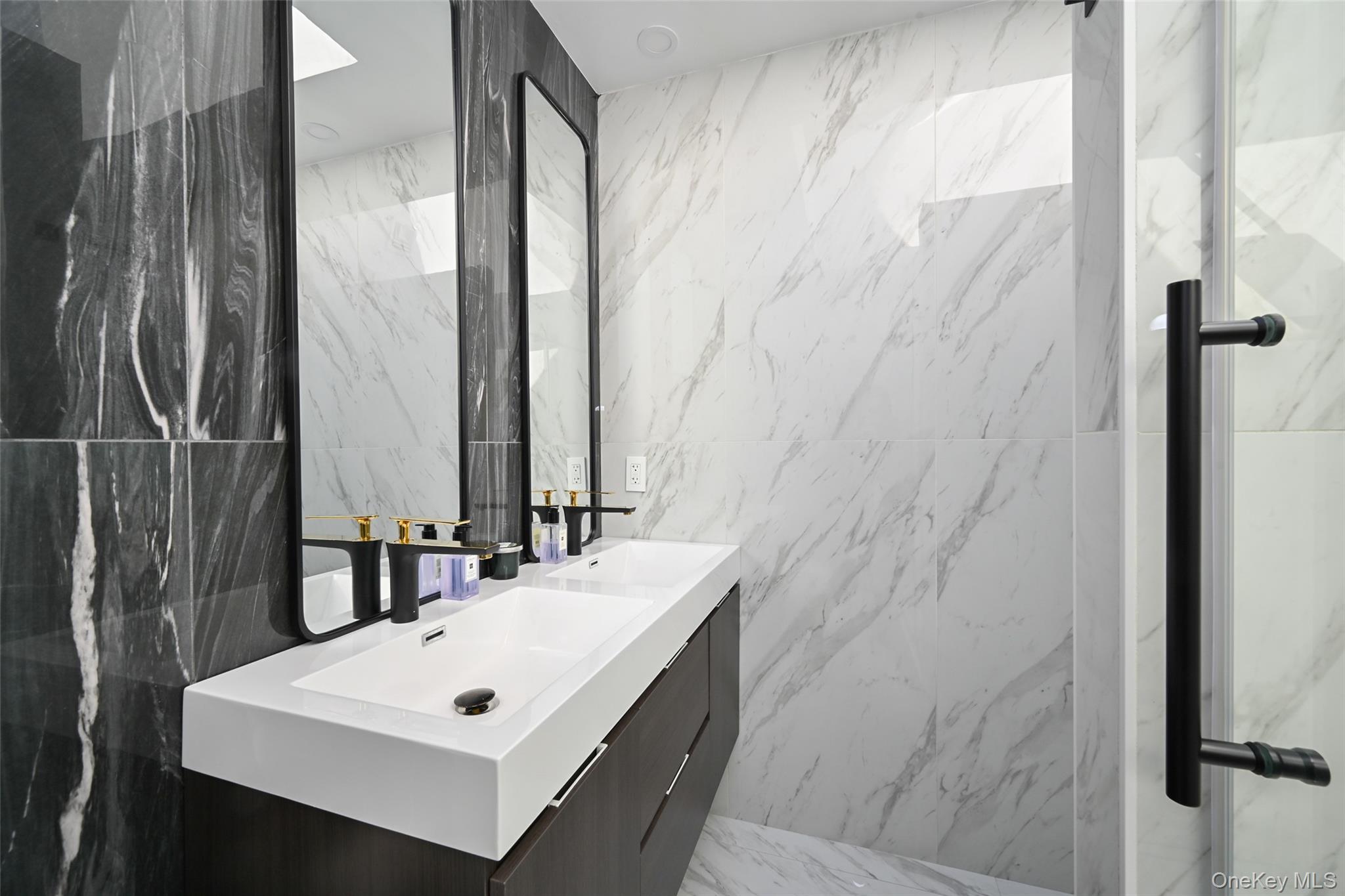 #10 photo, 165-05 67th Avenue, Fresh Meadows , NY 11365