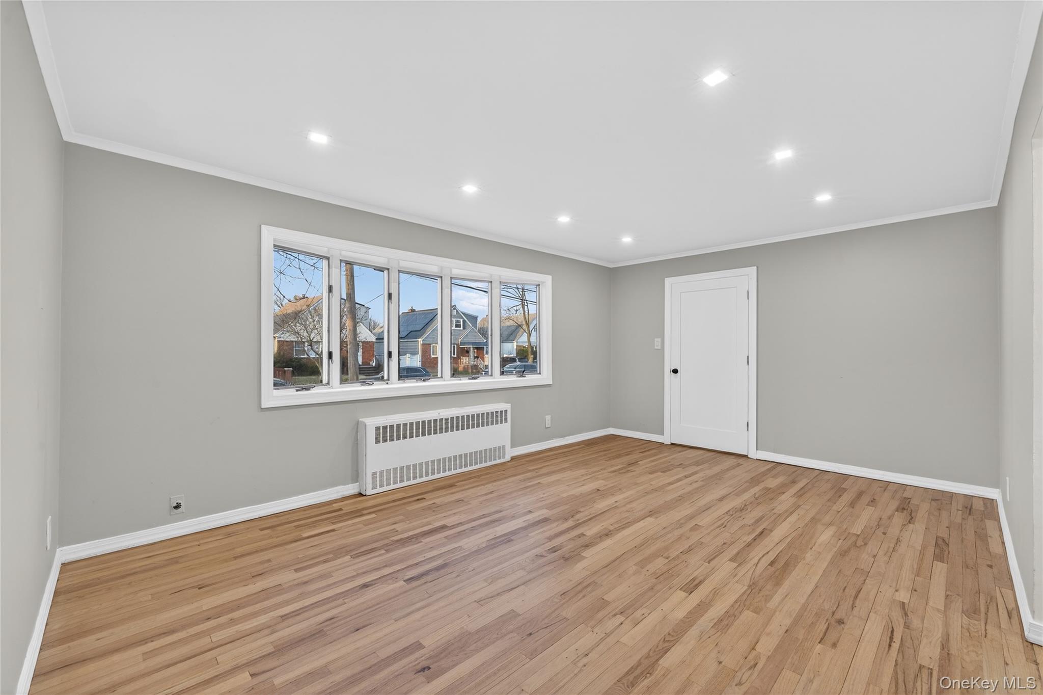 #8 photo, 24930 147th Road, 皇后区 Rosedale , NY 11422