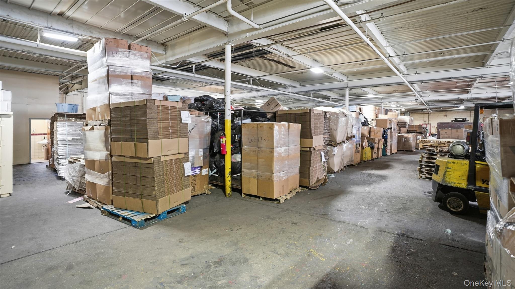 #10 photo, 1245 Marconi Boulevard, Copiague , NY 11726