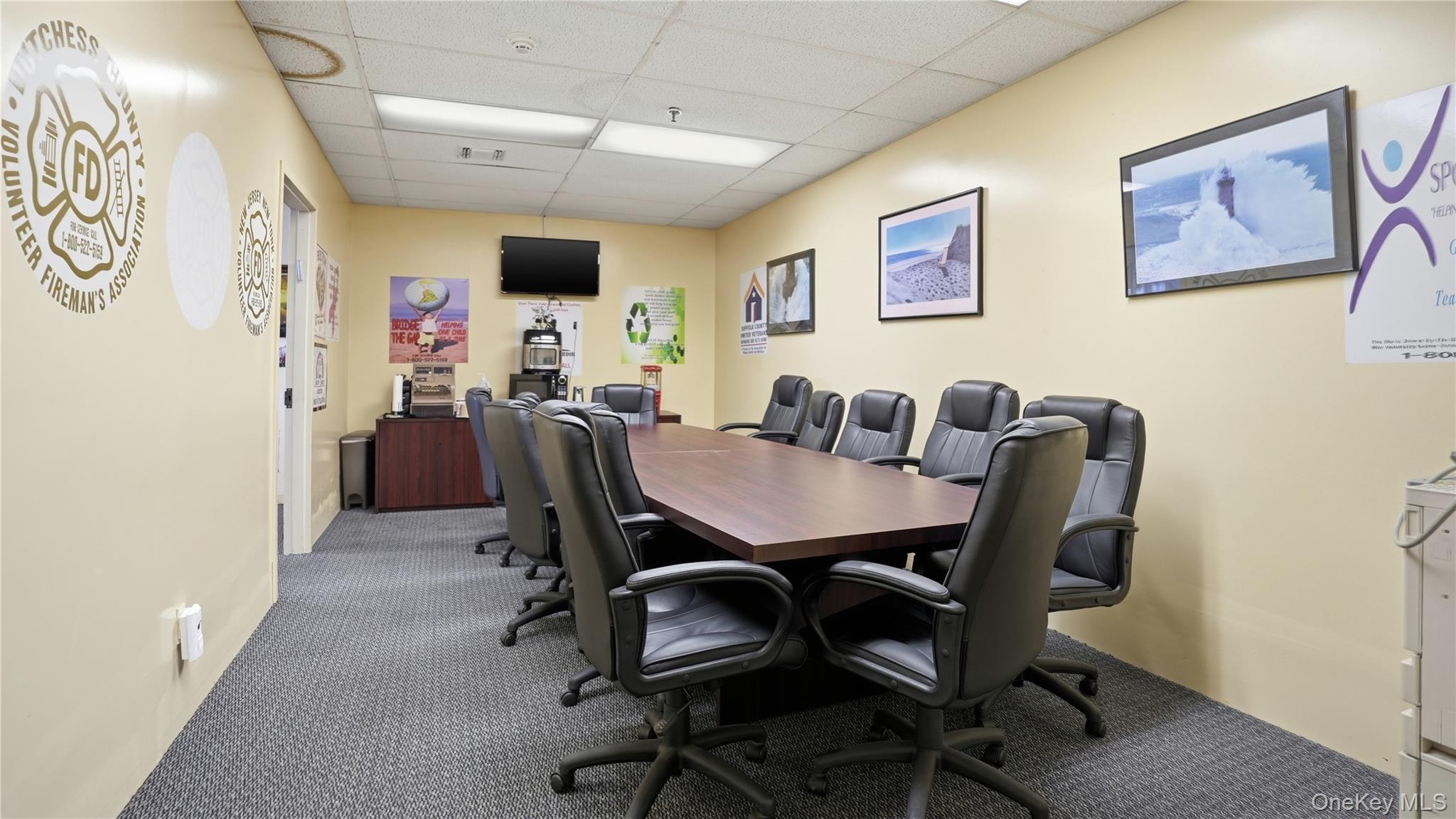 #13 photo, 1245 Marconi Boulevard, Copiague , NY 11726