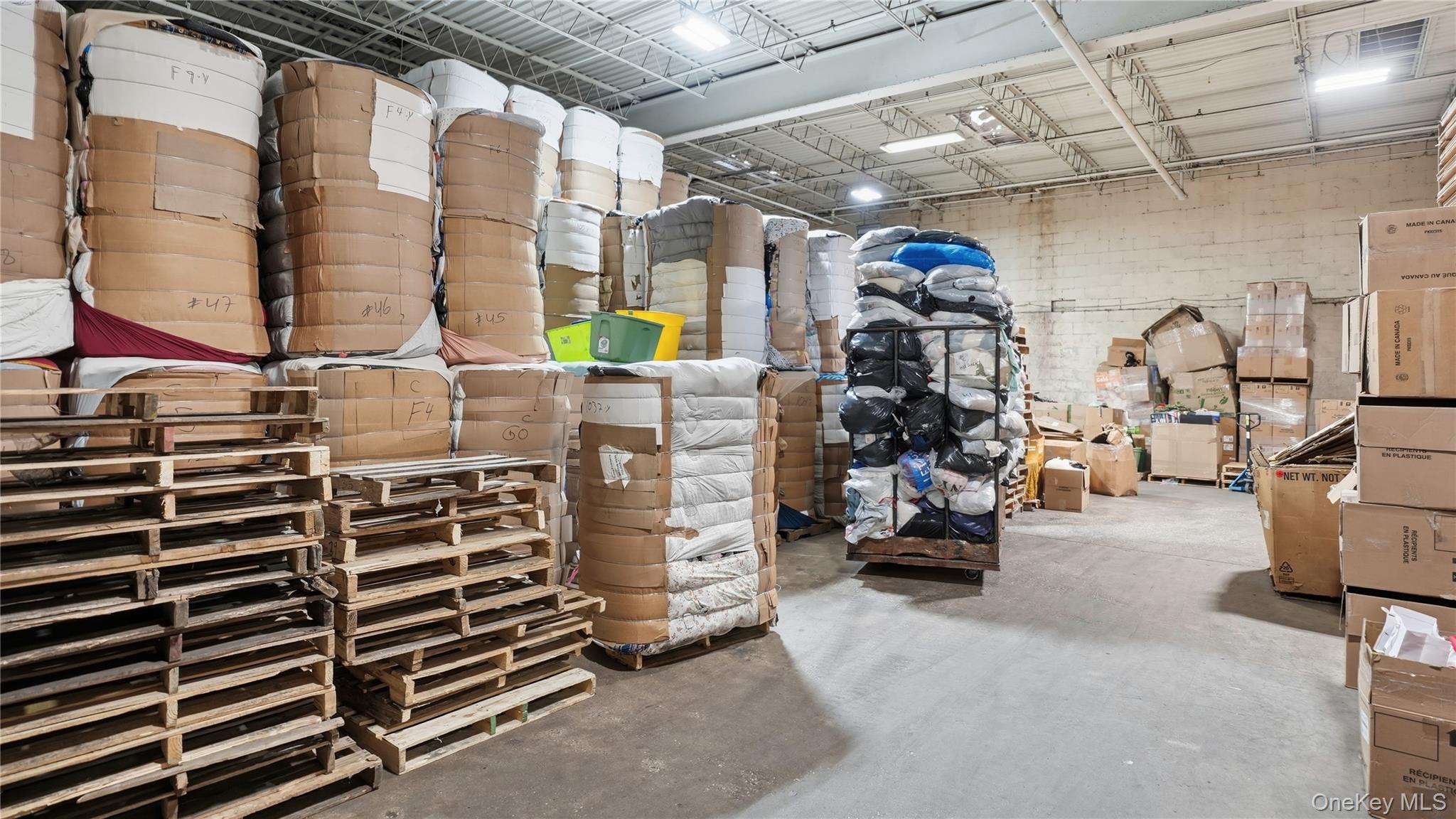 #15 photo, 1245 Marconi Boulevard, Copiague , NY 11726