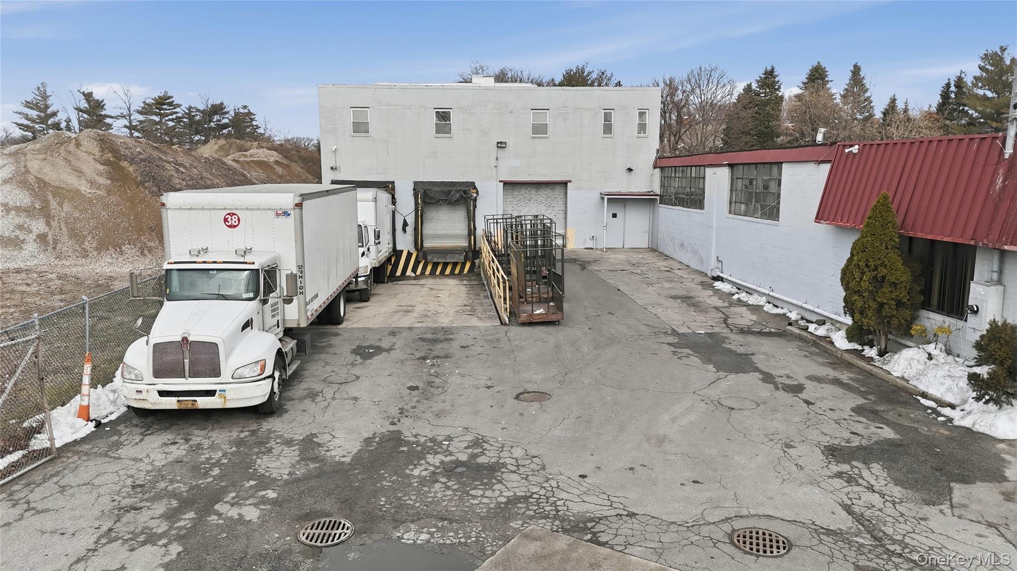 #7 photo, 1245 Marconi Boulevard, Copiague , NY 11726