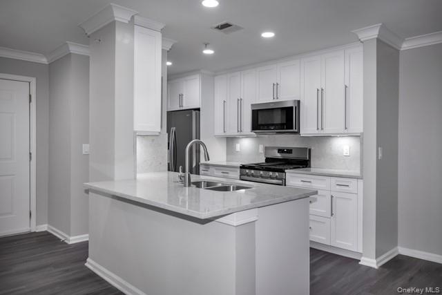 #5 photo, 1 Charles Pond Drive, Coram , NY 11727