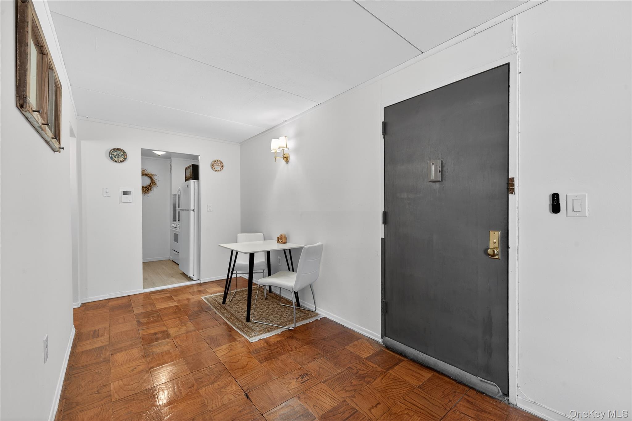 #13 photo, 100 Clinton Avenue, 長島 Mineola , NY 11501