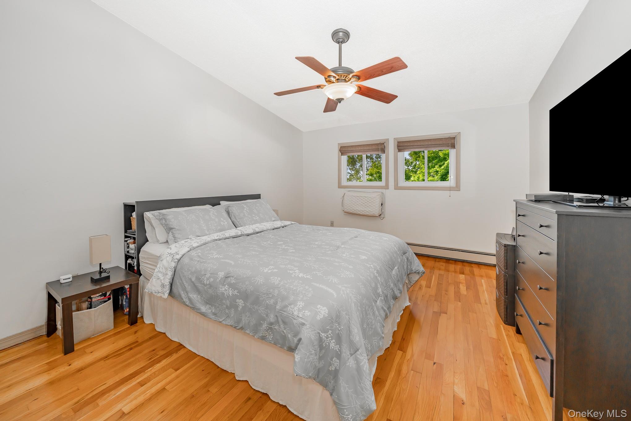 #18 photo, 365 Route 111, Smithtown , NY 11787