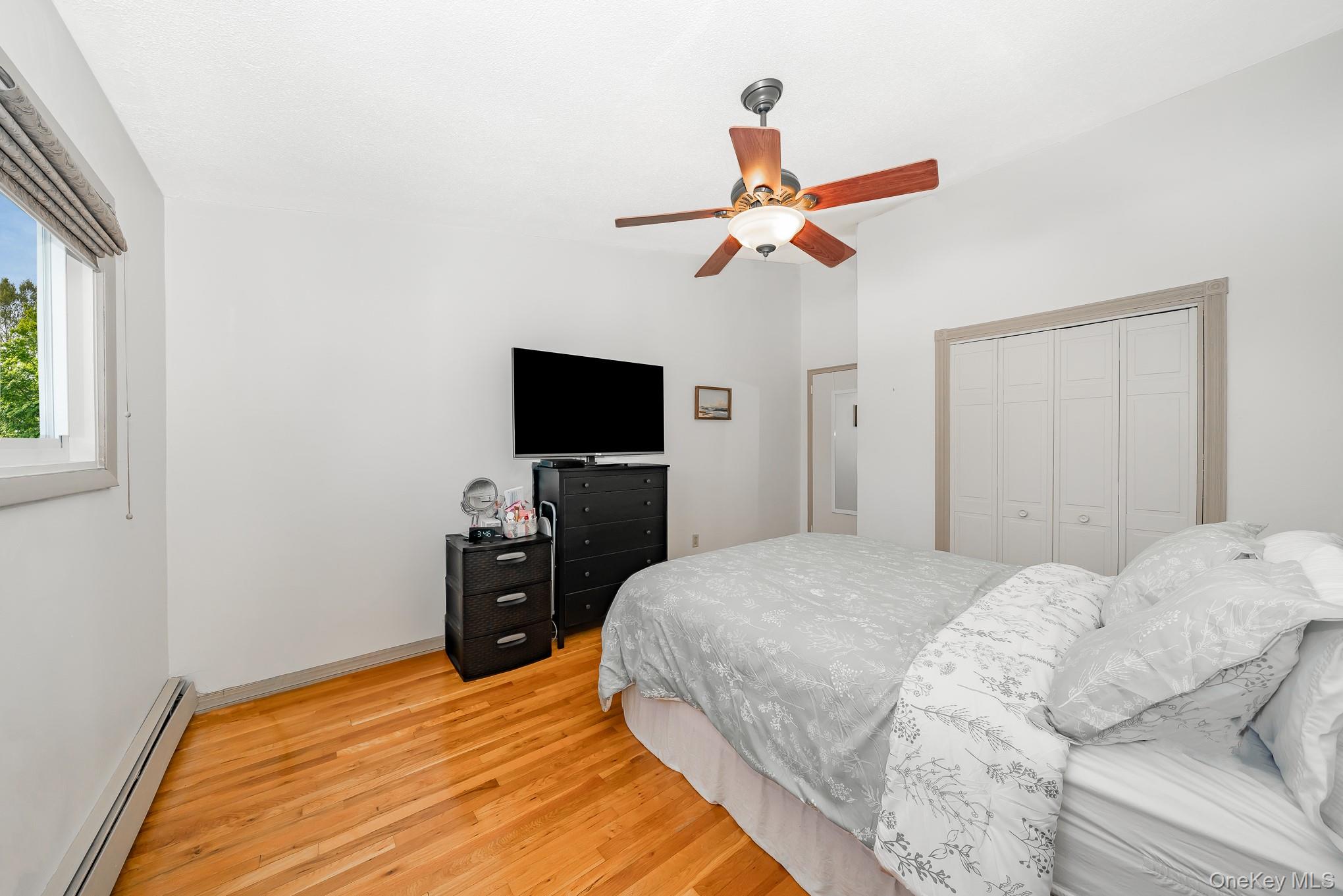 #19 photo, 365 Route 111, Smithtown , NY 11787