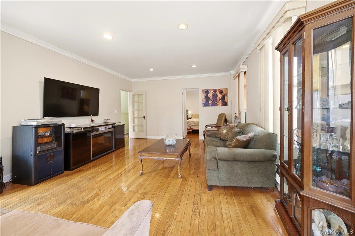 #19 photo, 1825 Andrews Avenue, 布朗士 Bronx , NY 10453