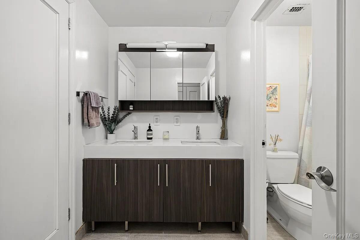 #8 photo, 310 E 46th Street, מנהטן New York (Manhattan) , NY 10017