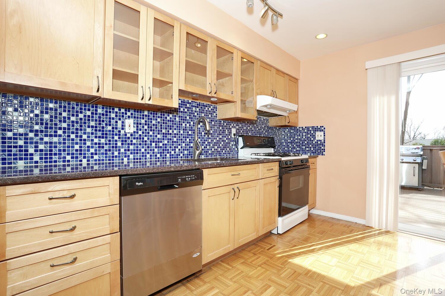 #14 photo, 74 Minuteman Circle, Orangeburg , NY 10962