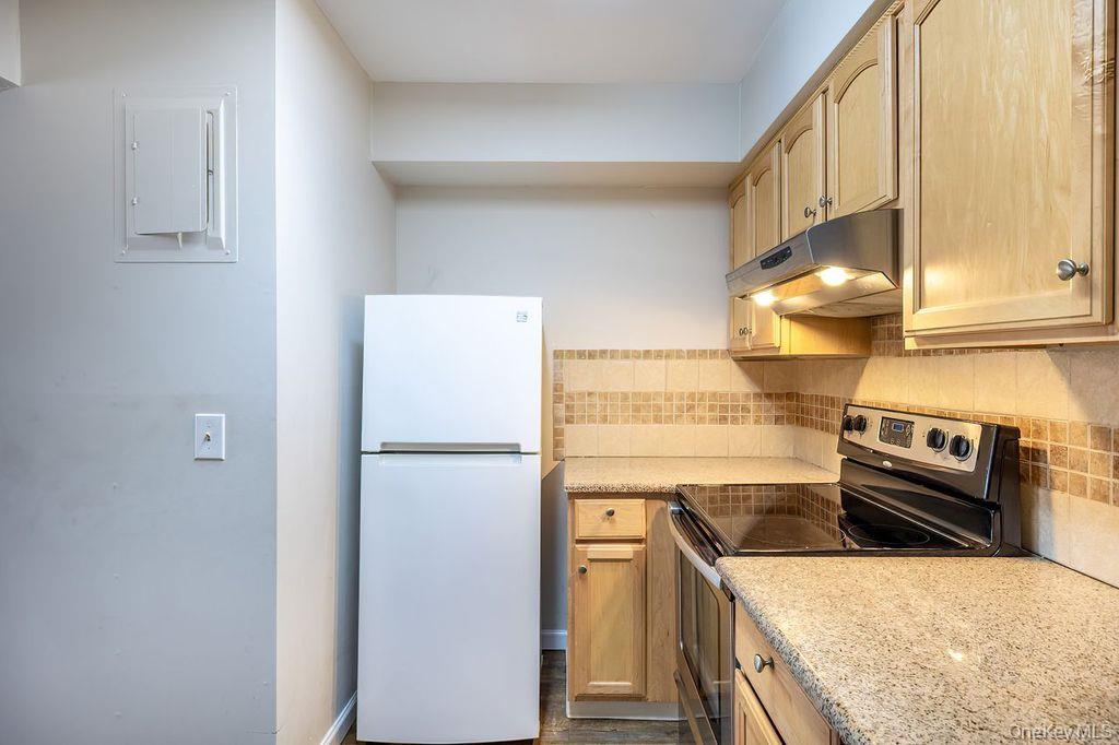 #5 photo, 10 Regents Place, Yorktown Heights , NY 10598