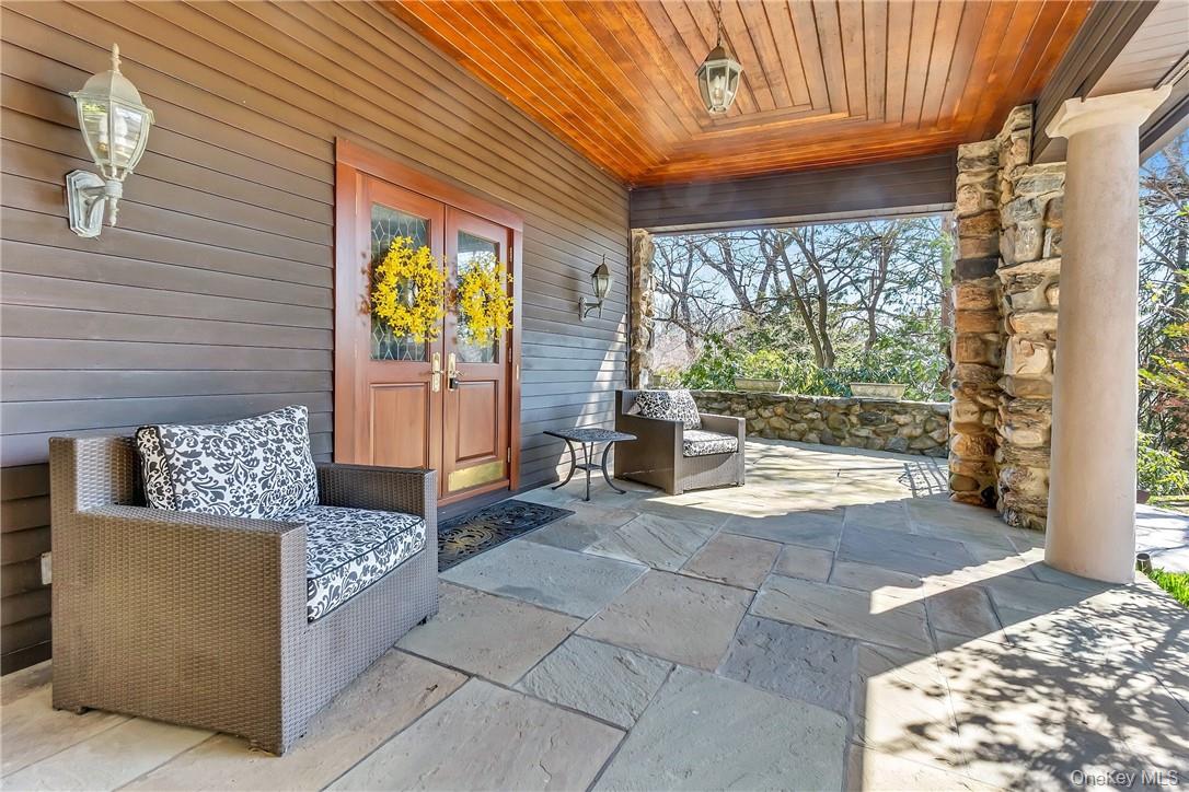 #9 photo, 247 Pelhamdale Avenue, 紐約州 Pelham , NY 10803