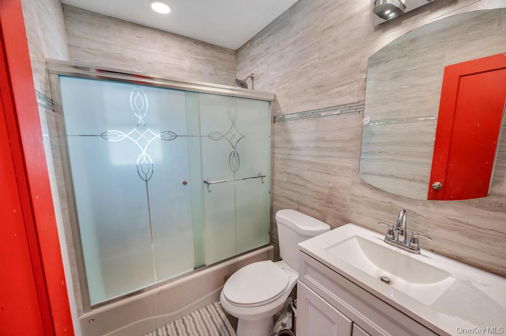 #10 photo, 67 Myers Avenue, Hicksville , NY 11801