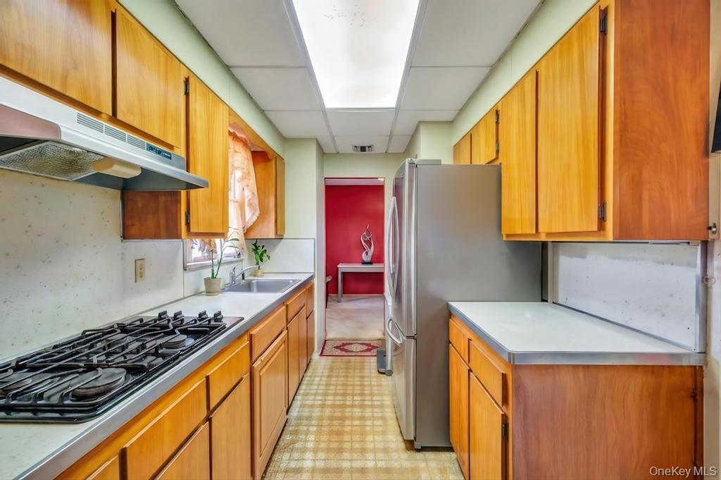 #7 photo, 67 Myers Avenue, Hicksville , NY 11801