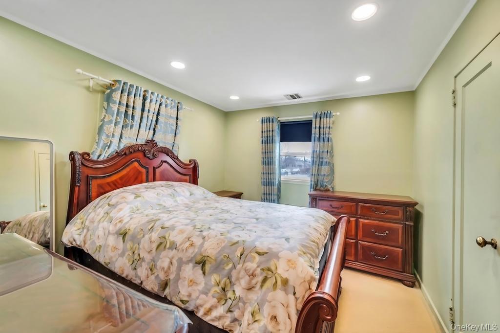 #9 photo, 67 Myers Avenue, Hicksville , NY 11801