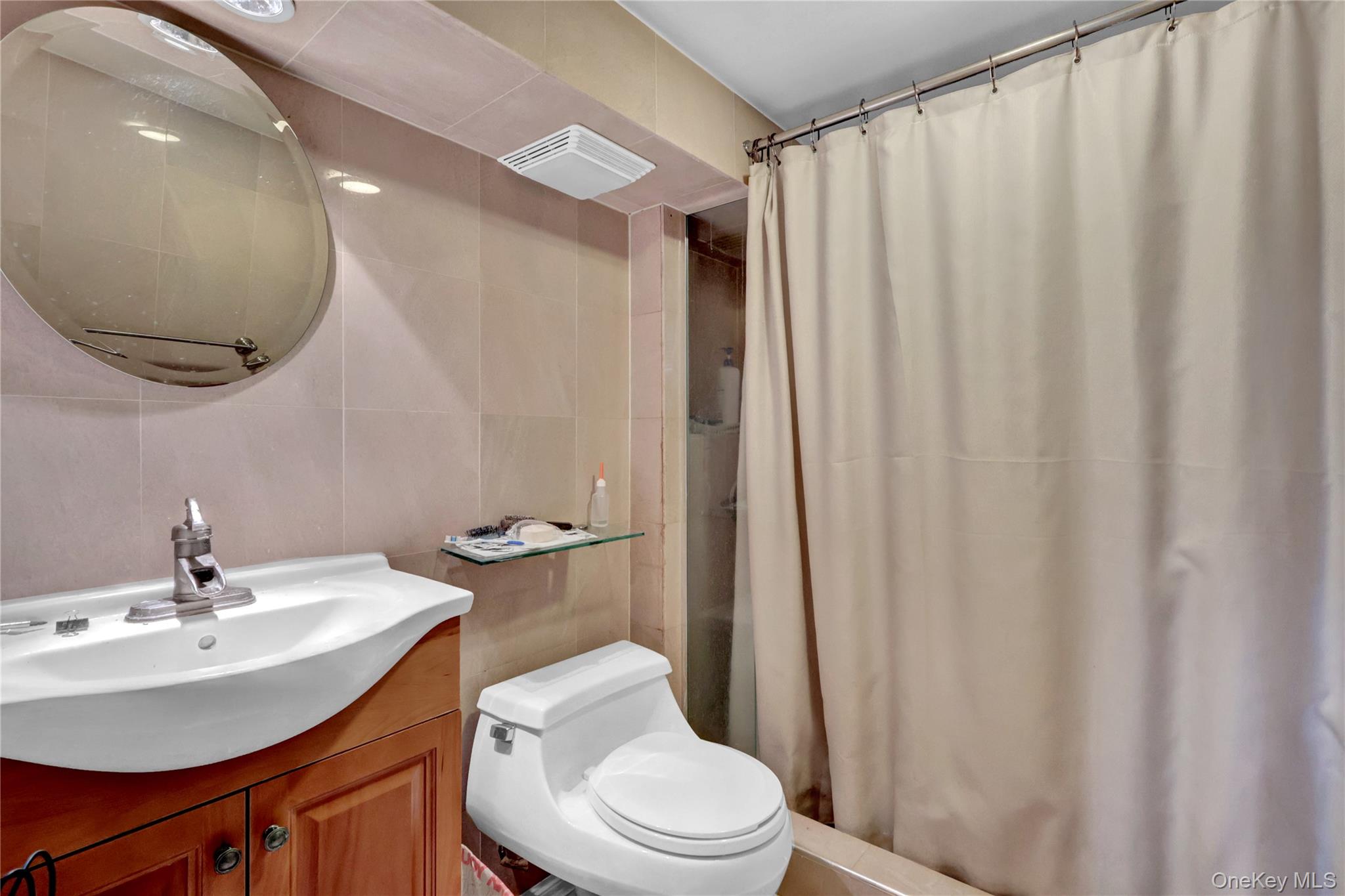 #13 photo, 125 Marcus Avenue, New Hyde Park , NY 11040