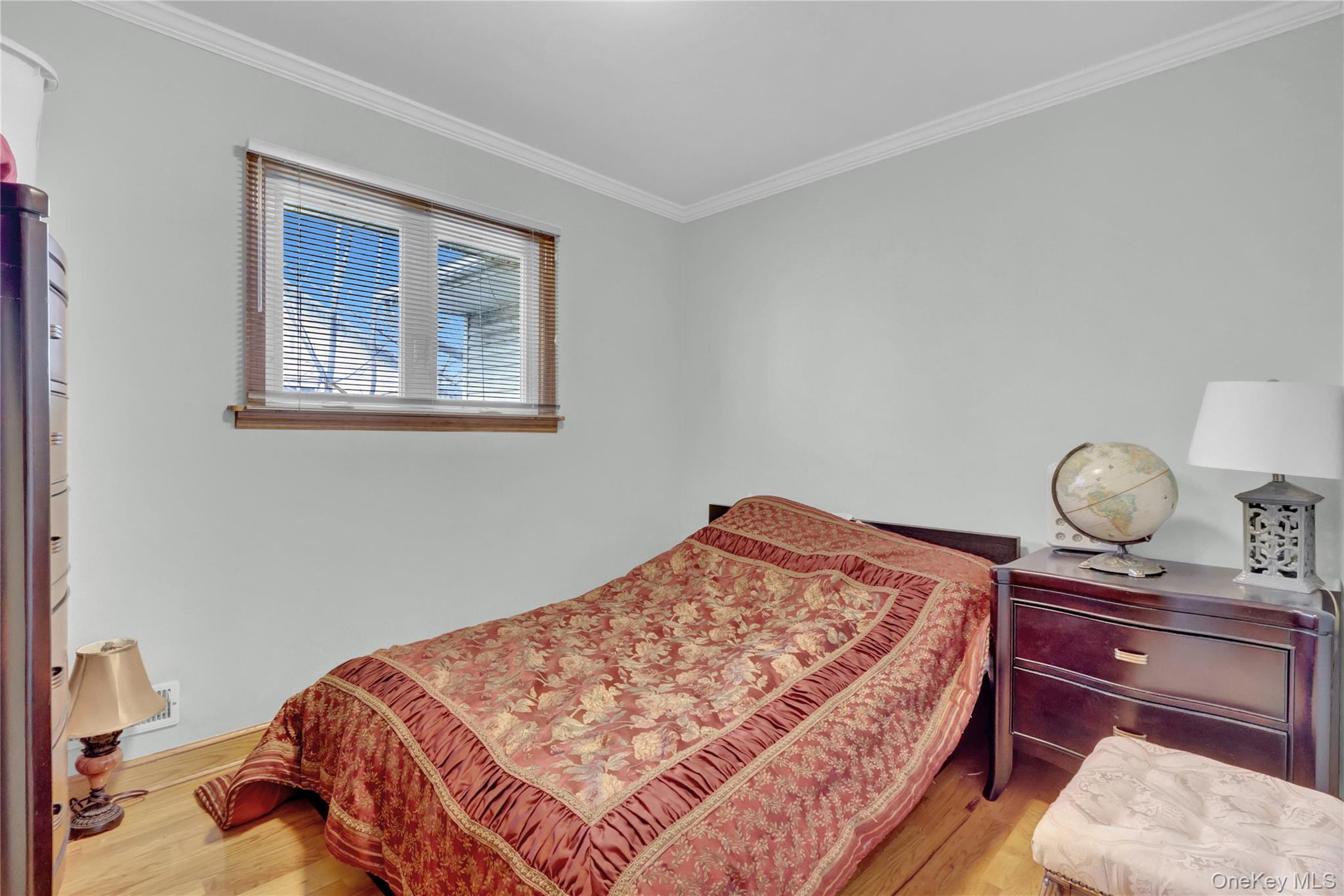 #16 photo, 125 Marcus Avenue, New Hyde Park , NY 11040