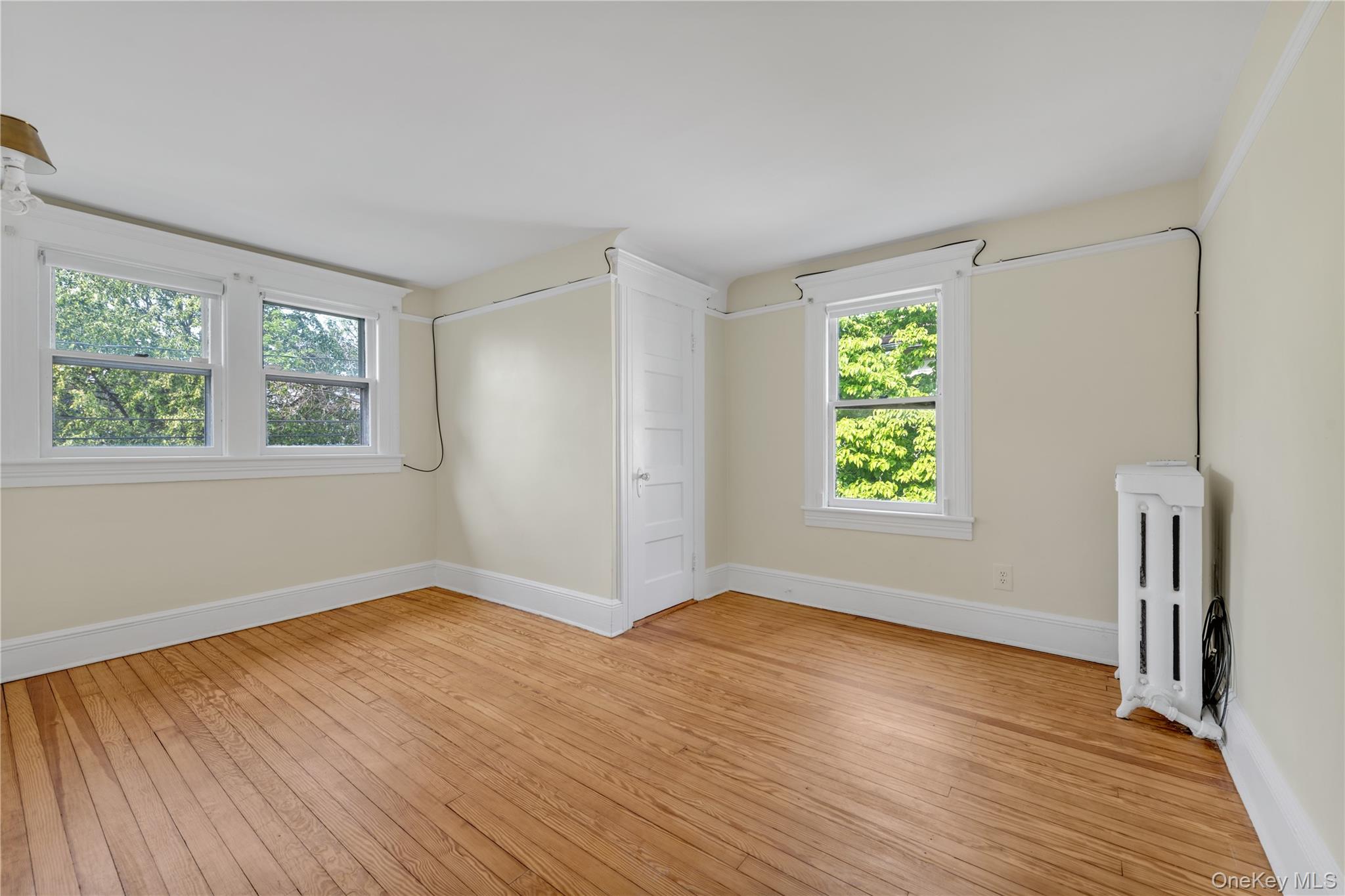 #12 photo, 18 Dennis Street, Manhasset , NY 11030