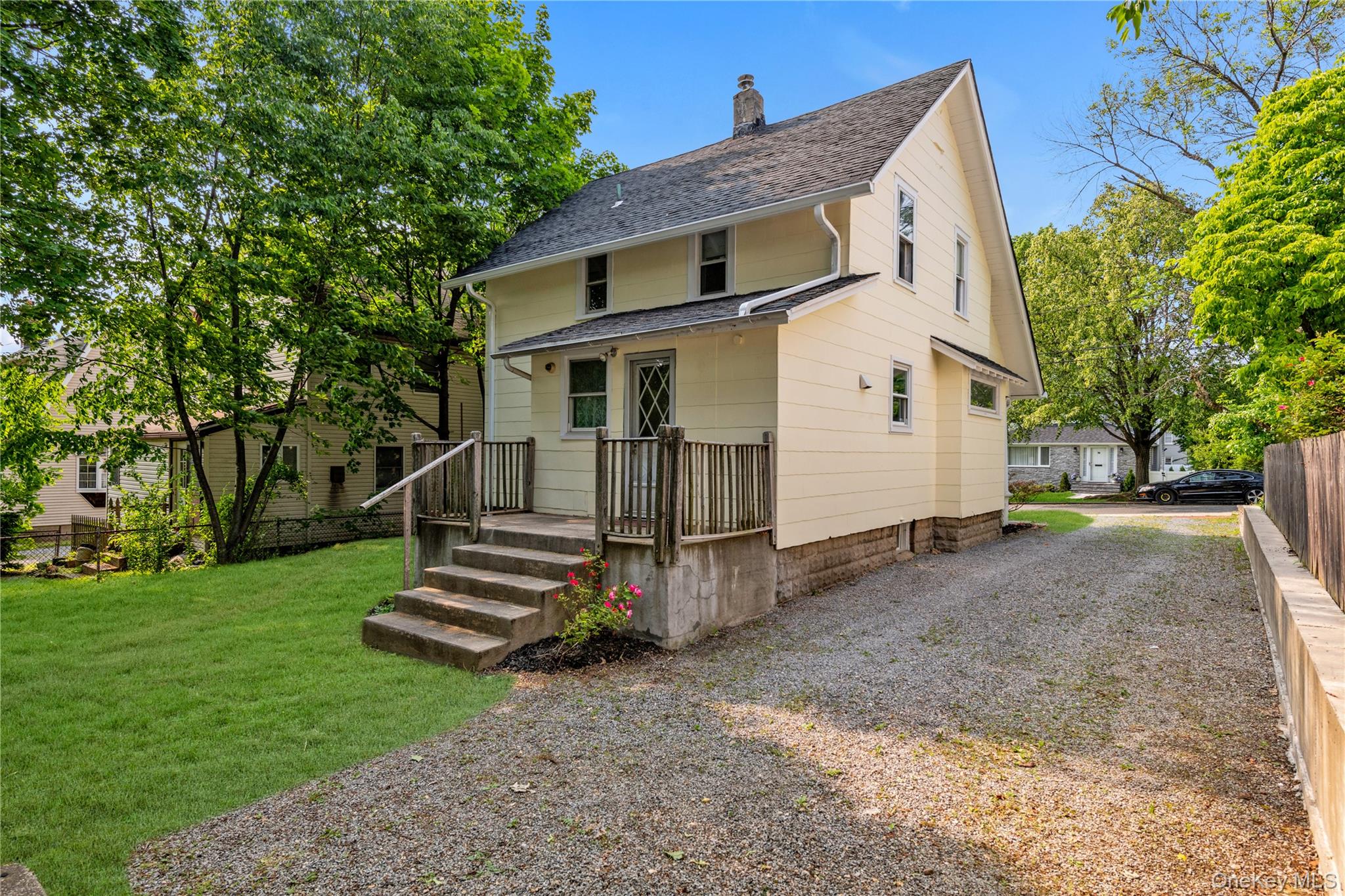 #17 photo, 18 Dennis Street, Manhasset , NY 11030