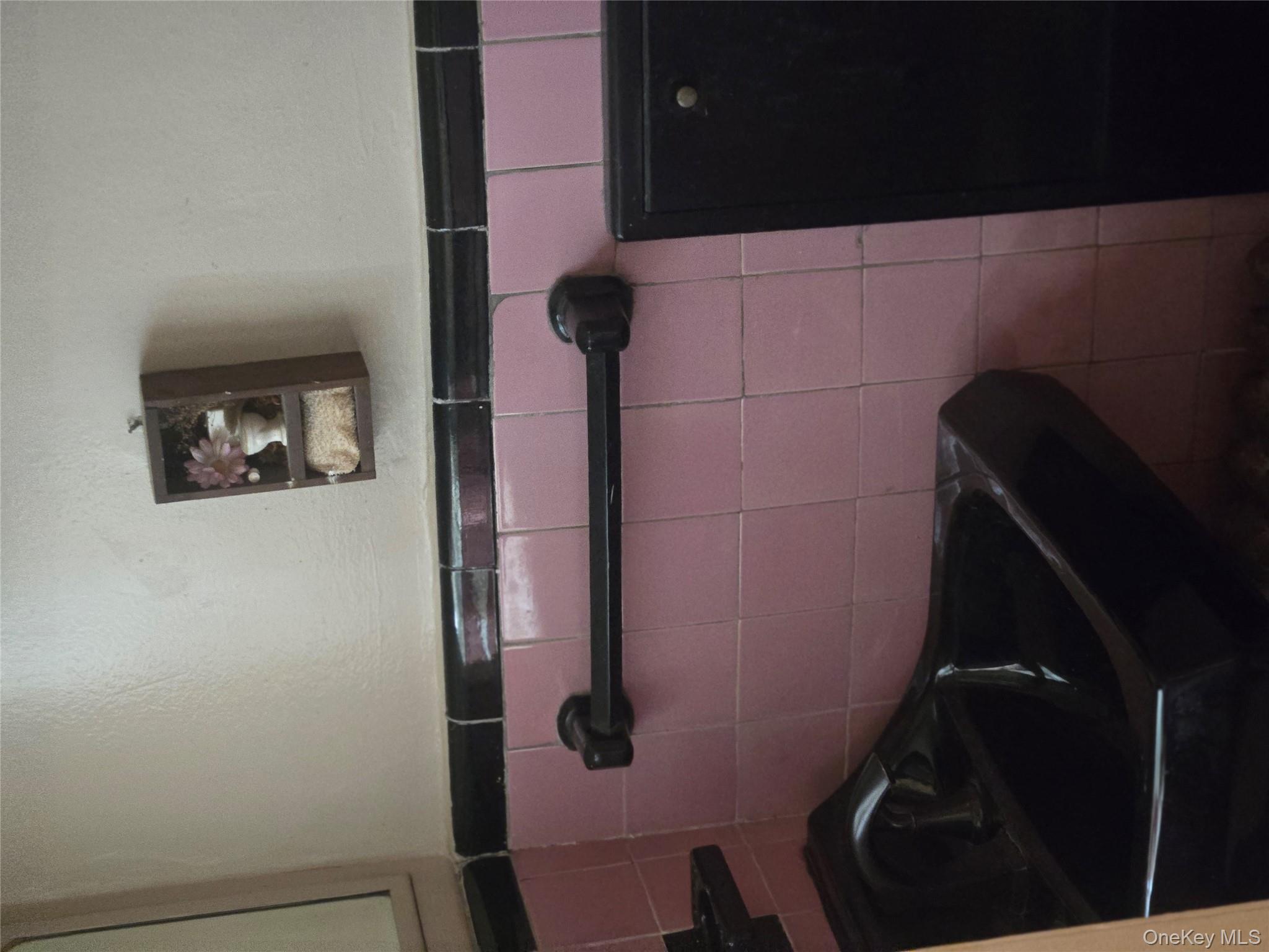 #12 photo, 89-12 Rutledge Avenue, Glendale , NY 11385