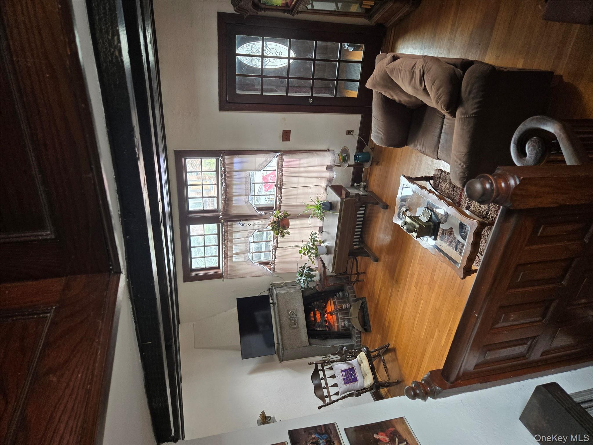 #7 photo, 89-12 Rutledge Avenue, Glendale , NY 11385