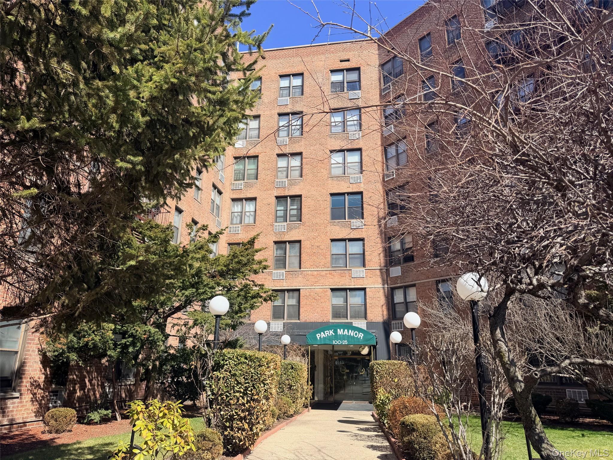 #1 photo, 100-25 Queens Boulevard, Forest Hills , NY 11375