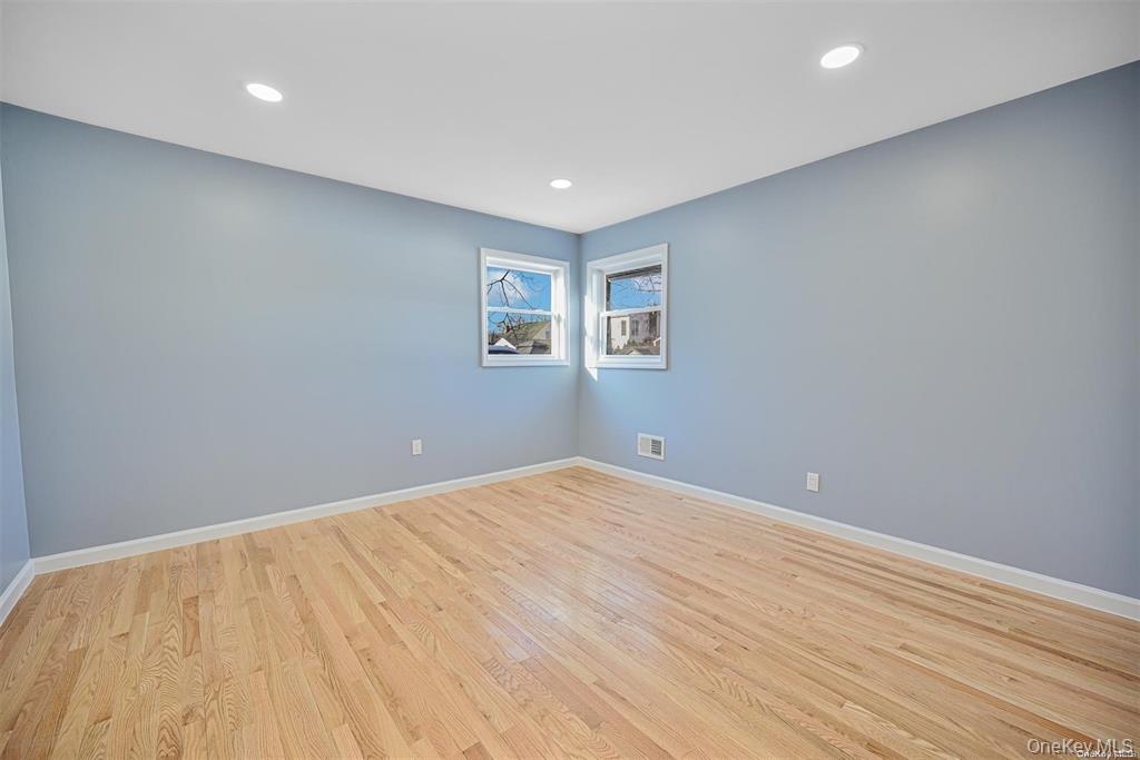 #14 photo, 253 Meyer Avenue, Valley Stream , NY 11580