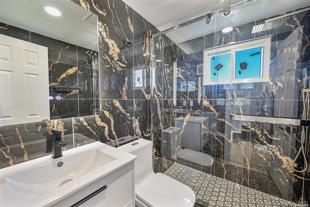 #17 photo, 253 Meyer Avenue, Valley Stream , NY 11580