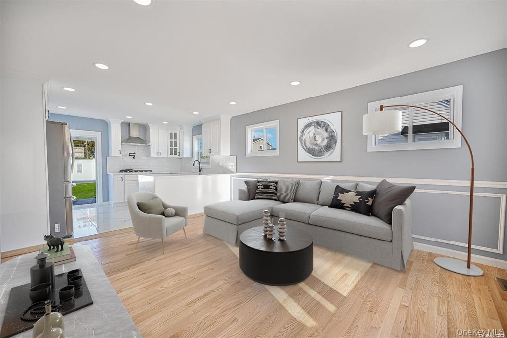 #6 photo, 253 Meyer Avenue, Valley Stream , NY 11580