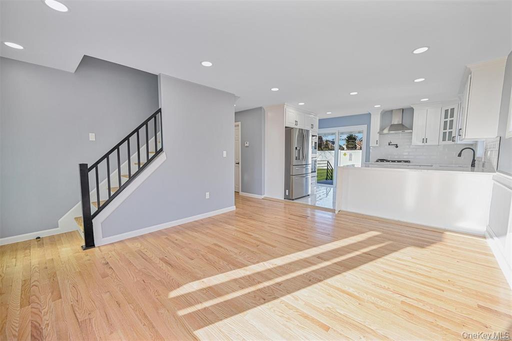 #8 photo, 253 Meyer Avenue, Valley Stream , NY 11580