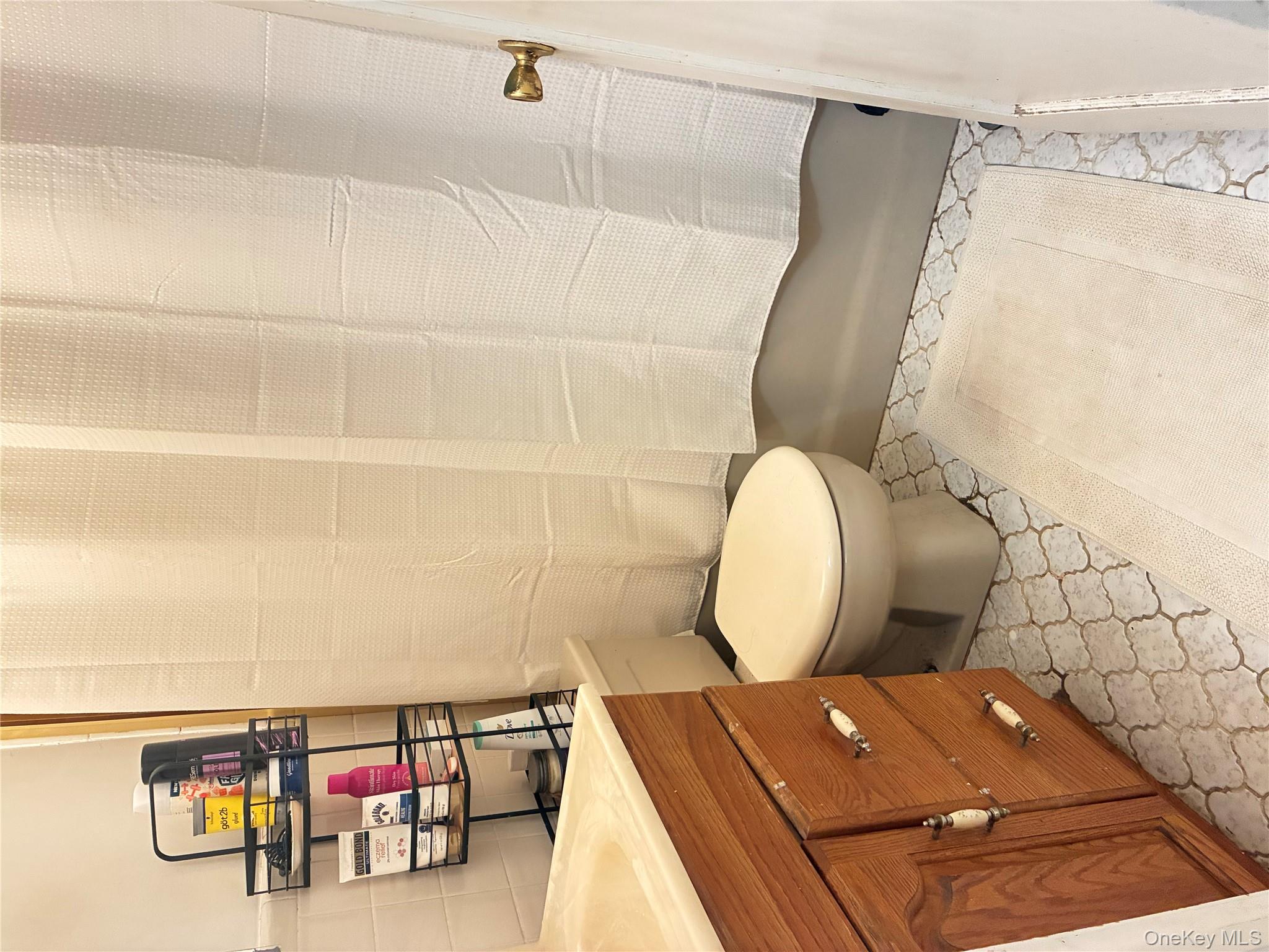 #10 photo, 3 Chestnut Avenue, Floral Park , NY 11001