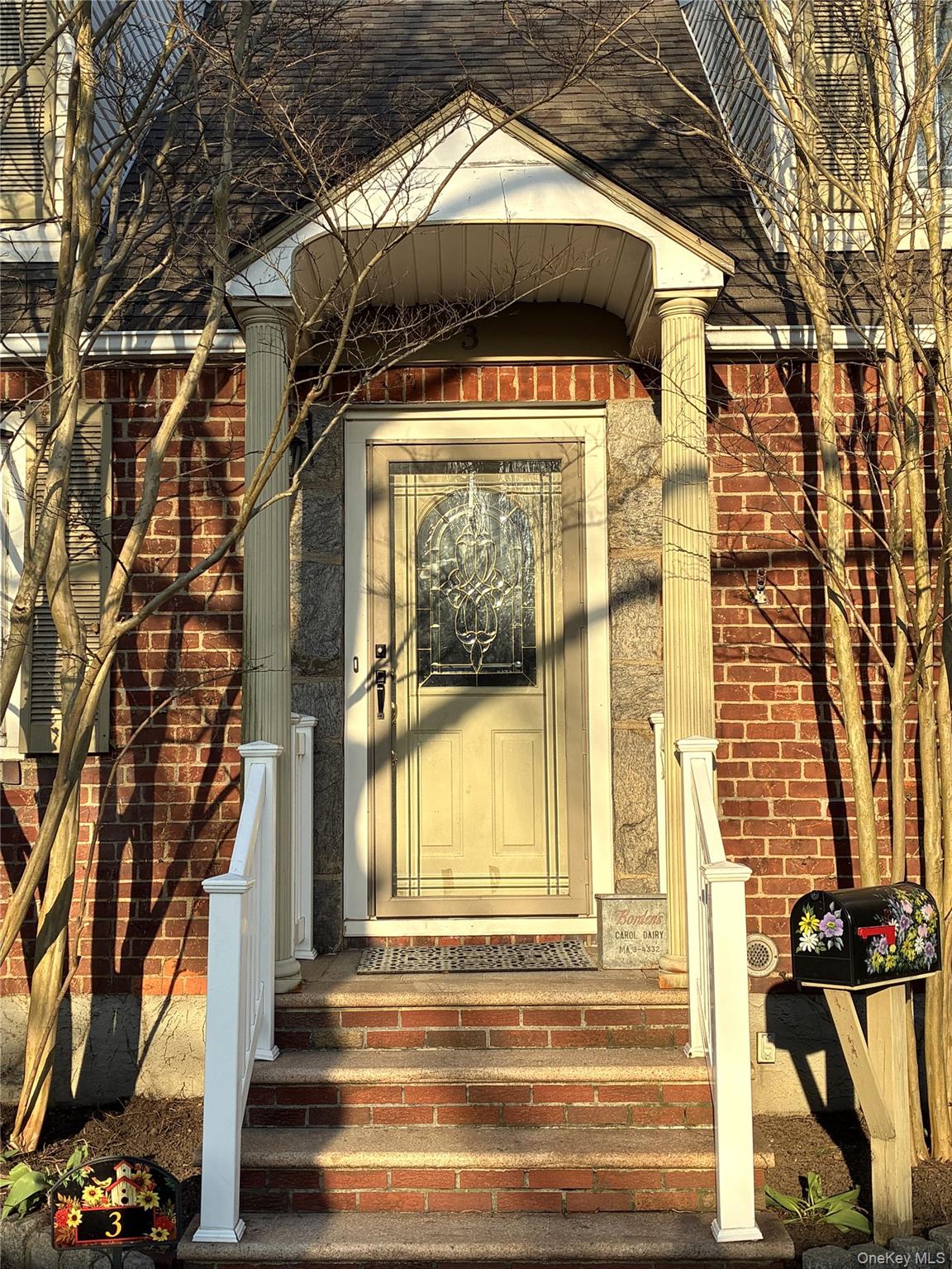 #2 photo, 3 Chestnut Avenue, Floral Park , NY 11001