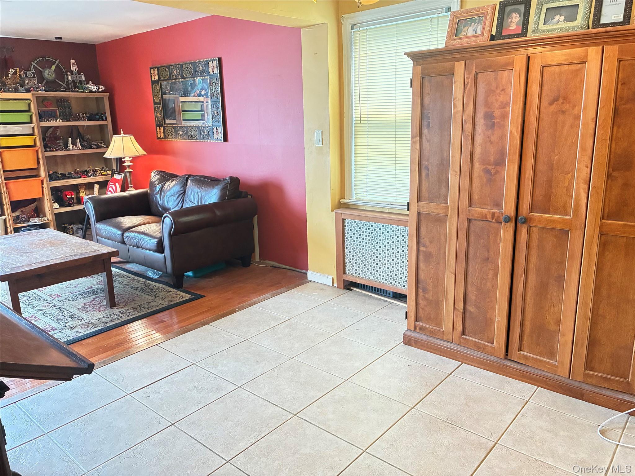 #7 photo, 3 Chestnut Avenue, Floral Park , NY 11001