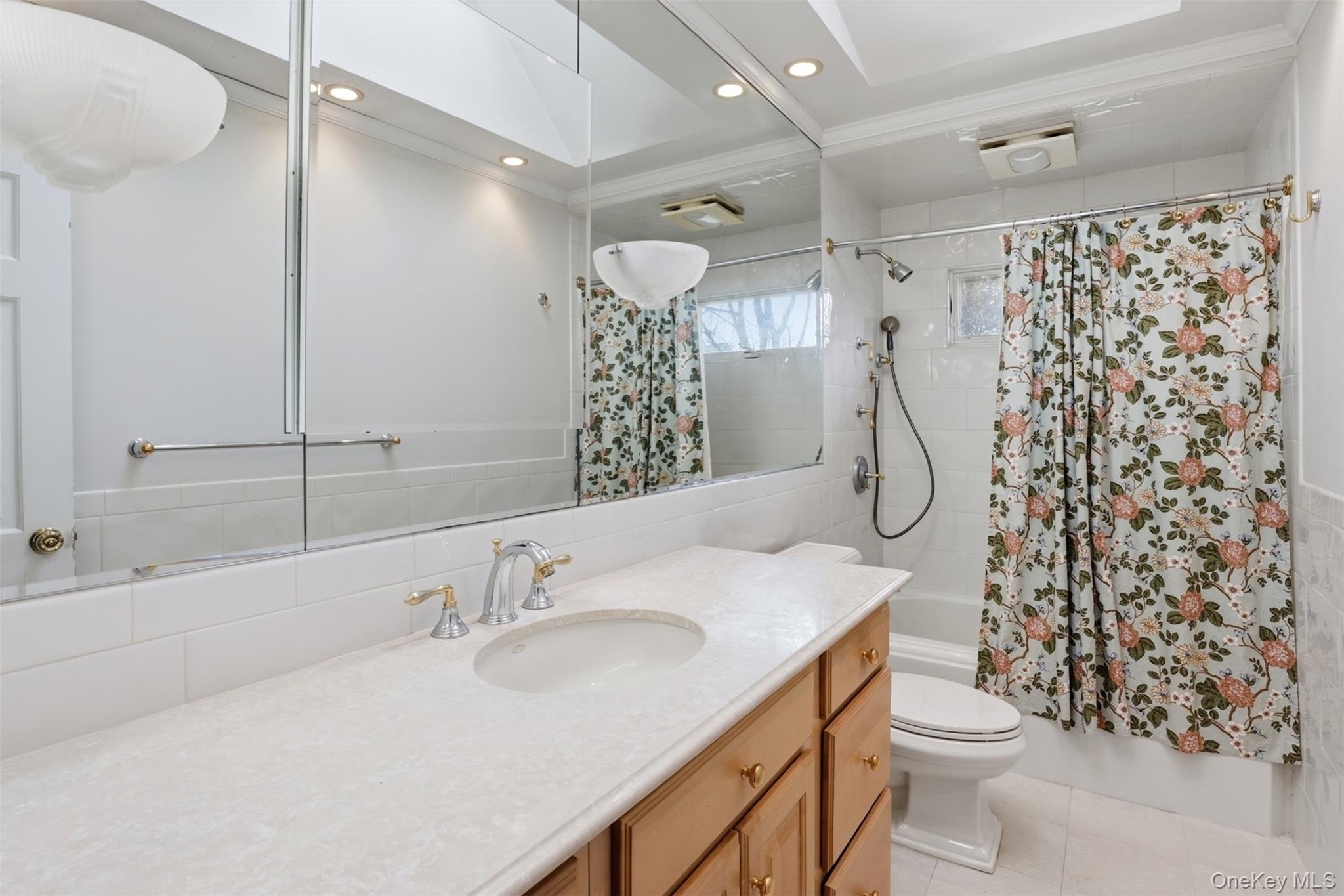 #14 photo, 15 5th Place, Syosset , NY 11791