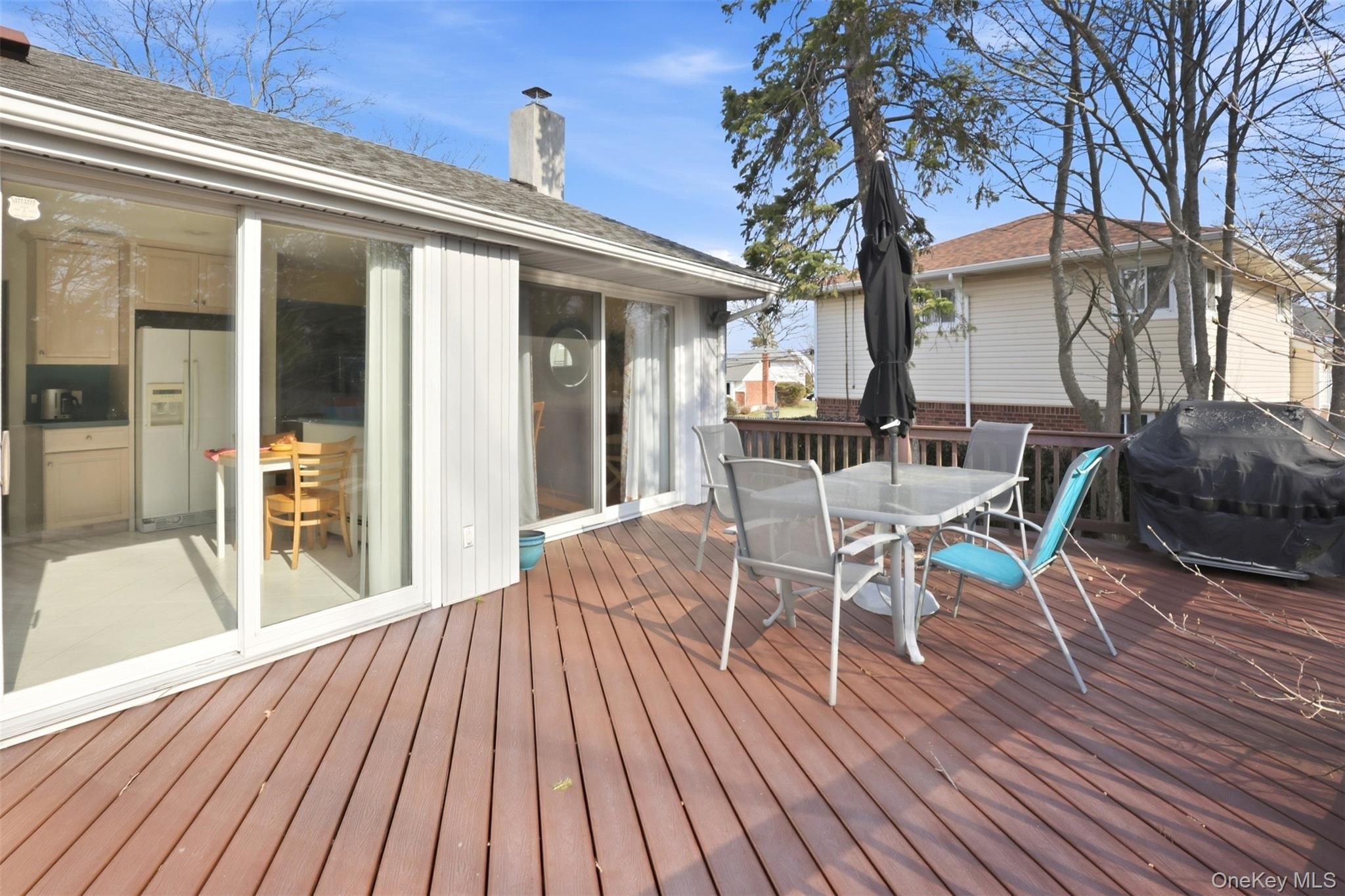 #20 photo, 15 5th Place, Syosset , NY 11791