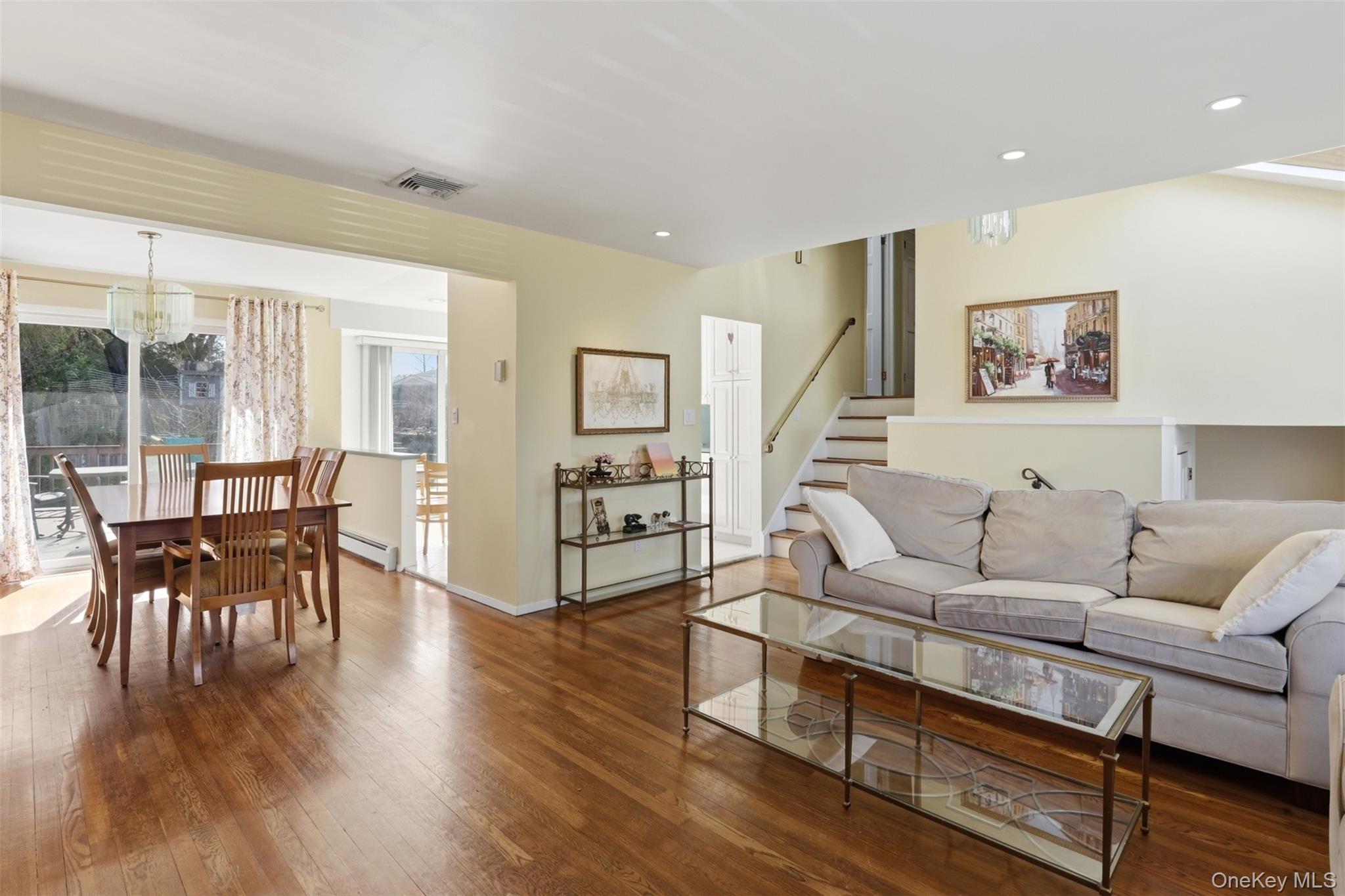 #6 photo, 15 5th Place, Syosset , NY 11791