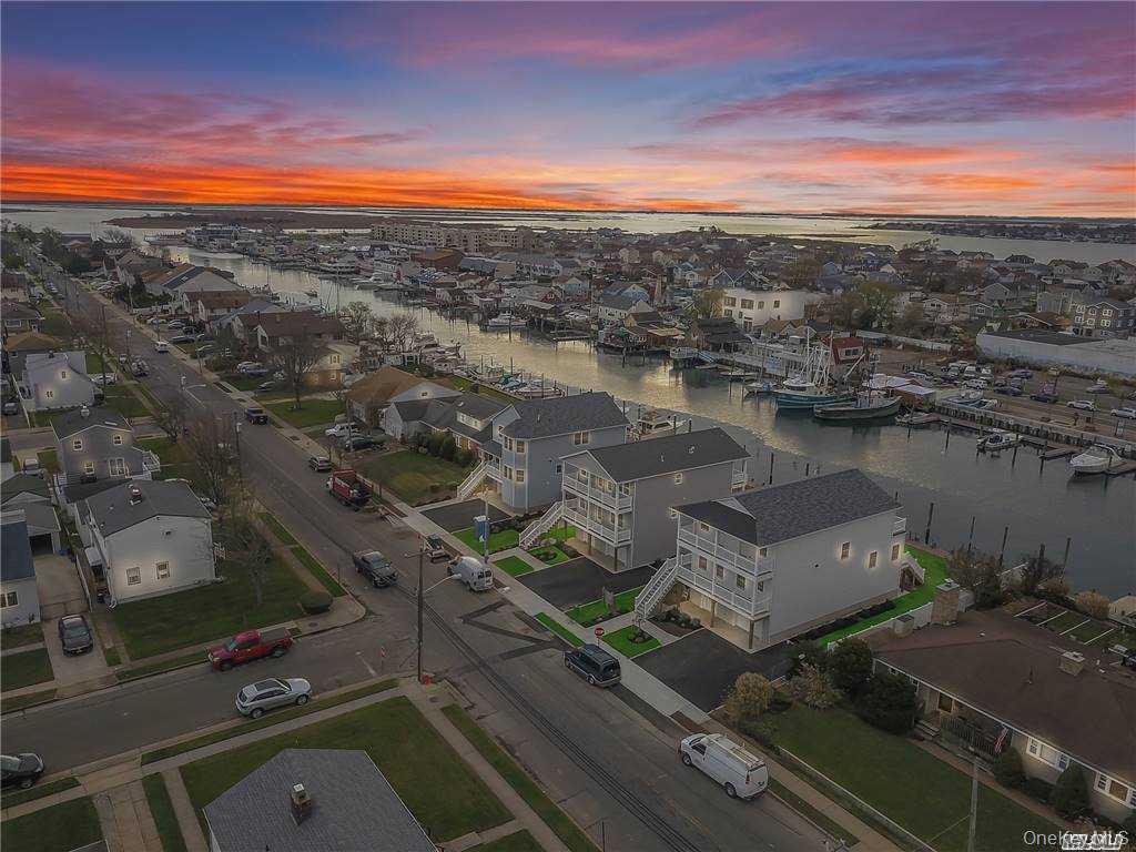 #6 photo, 718 Guy Lombardo Avenue, 長島 Freeport , NY 11520