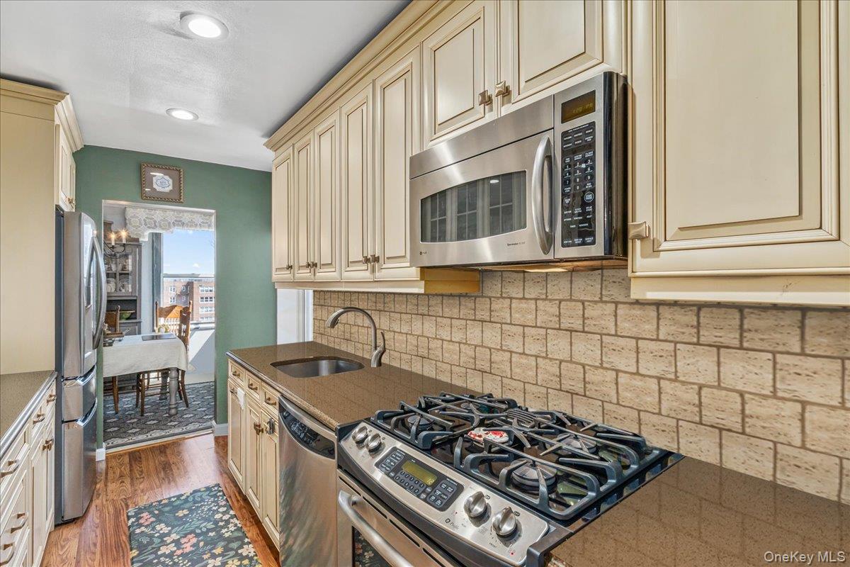 #10 photo, 18-50 211th Street, Bayside , NY 11360