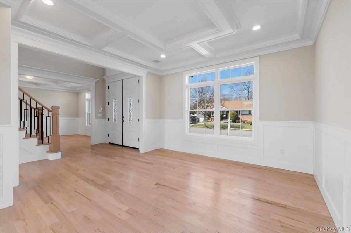 #7 photo, 32 Sherman Road, Old Bethpage , NY 11804