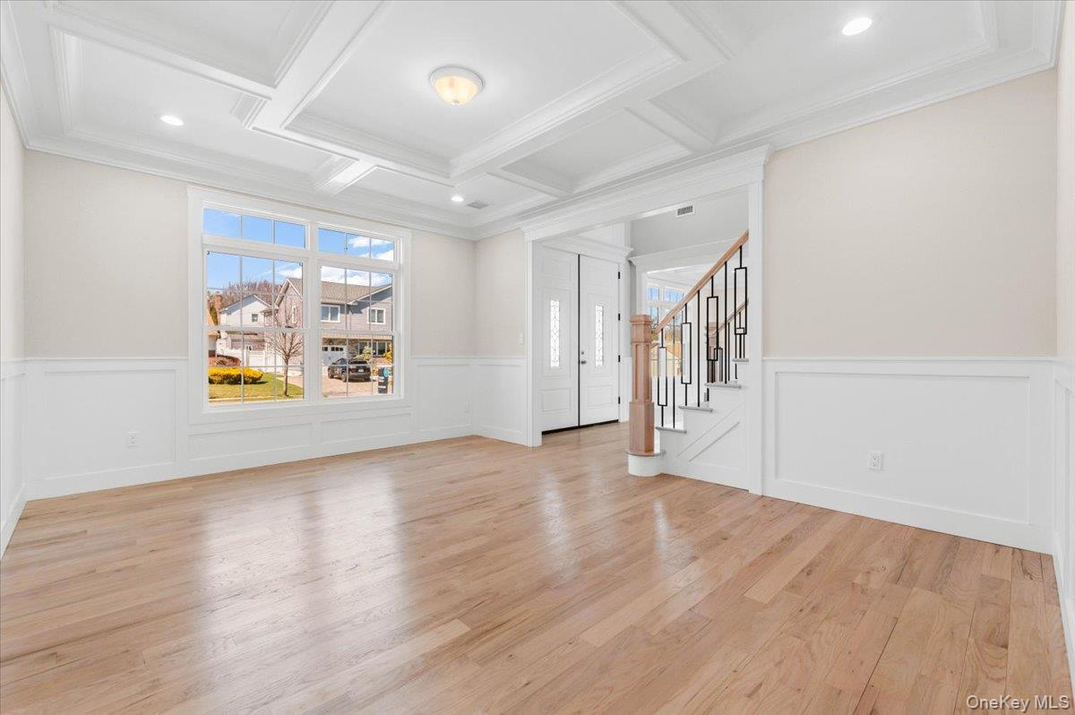 #8 photo, 32 Sherman Road, Old Bethpage , NY 11804