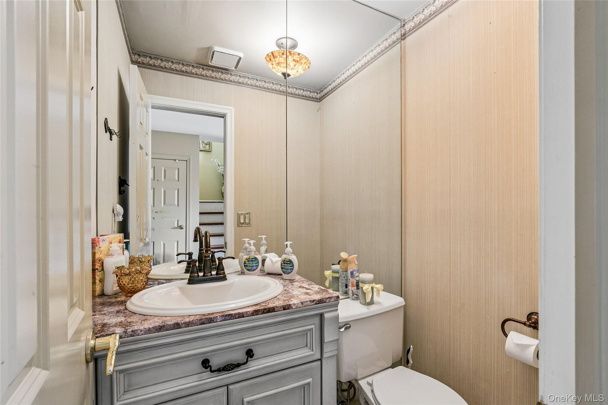 #10 photo, 157 Hidden Ponds Circle, Smithtown , NY 11787