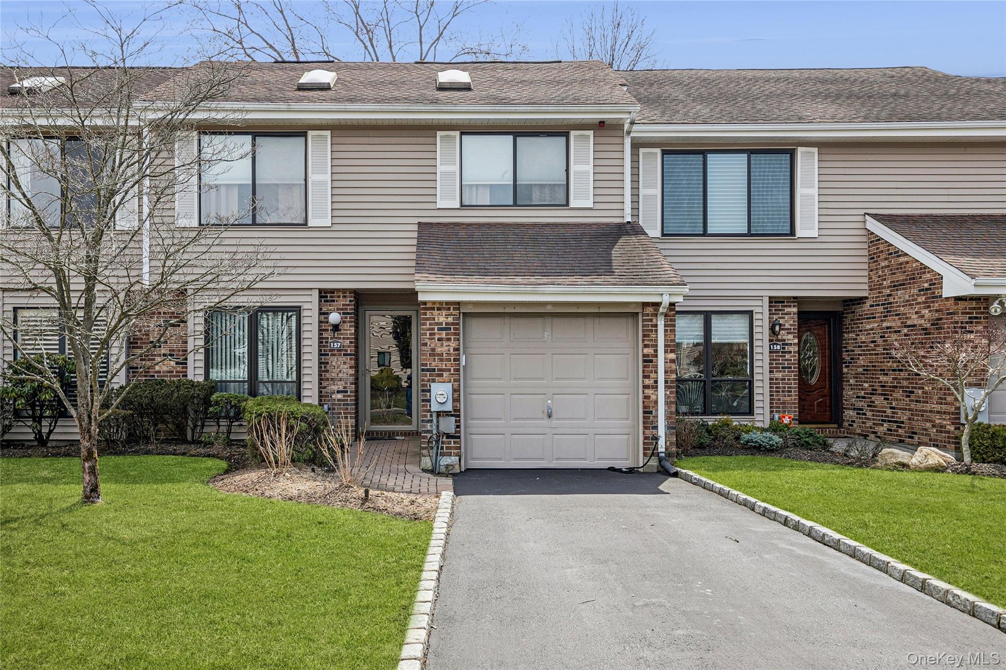 #2 photo, 157 Hidden Ponds Circle, Smithtown , NY 11787