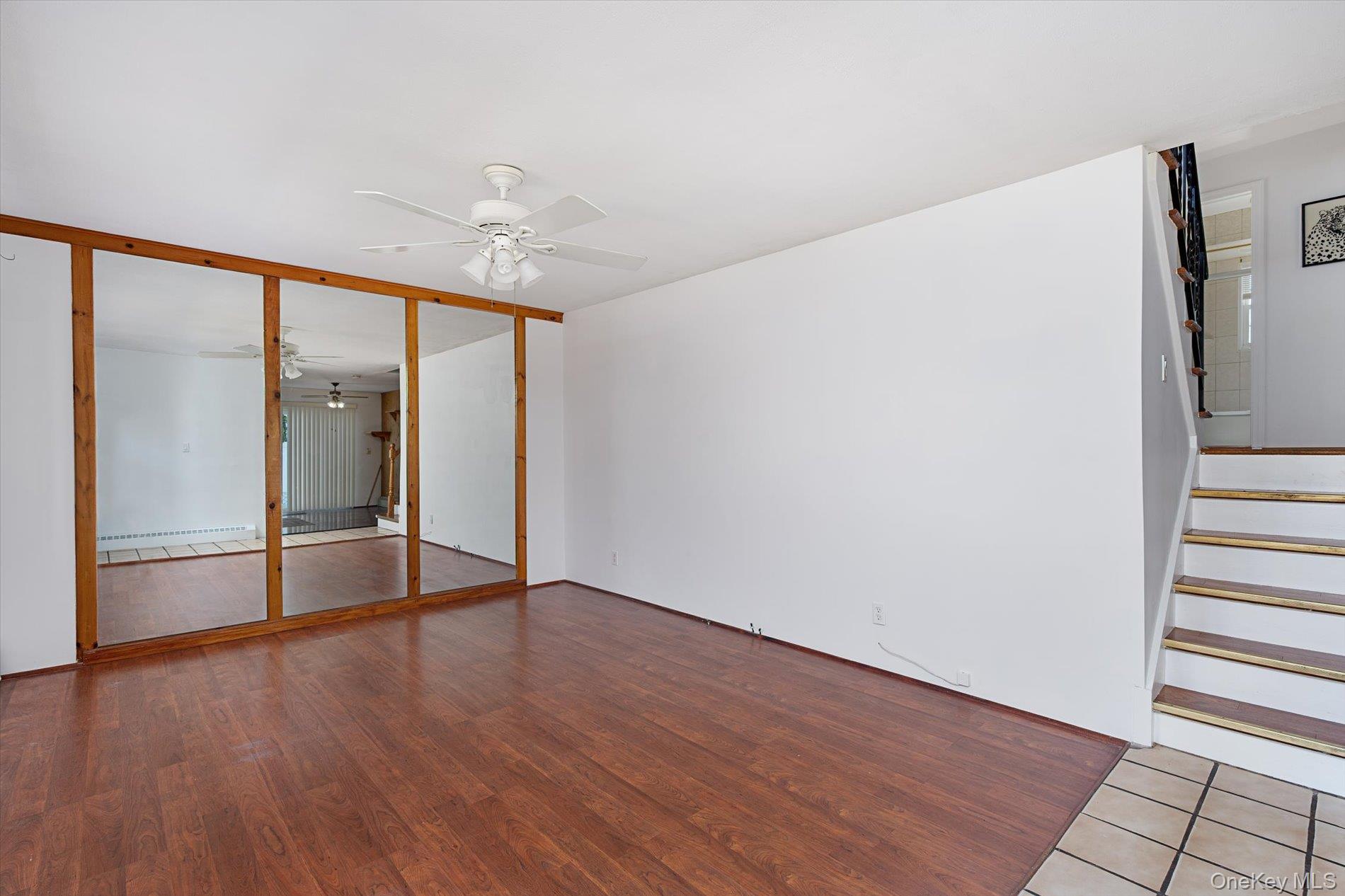 #3 photo, 230 Yoakum Avenue, Farmingdale , NY 11735