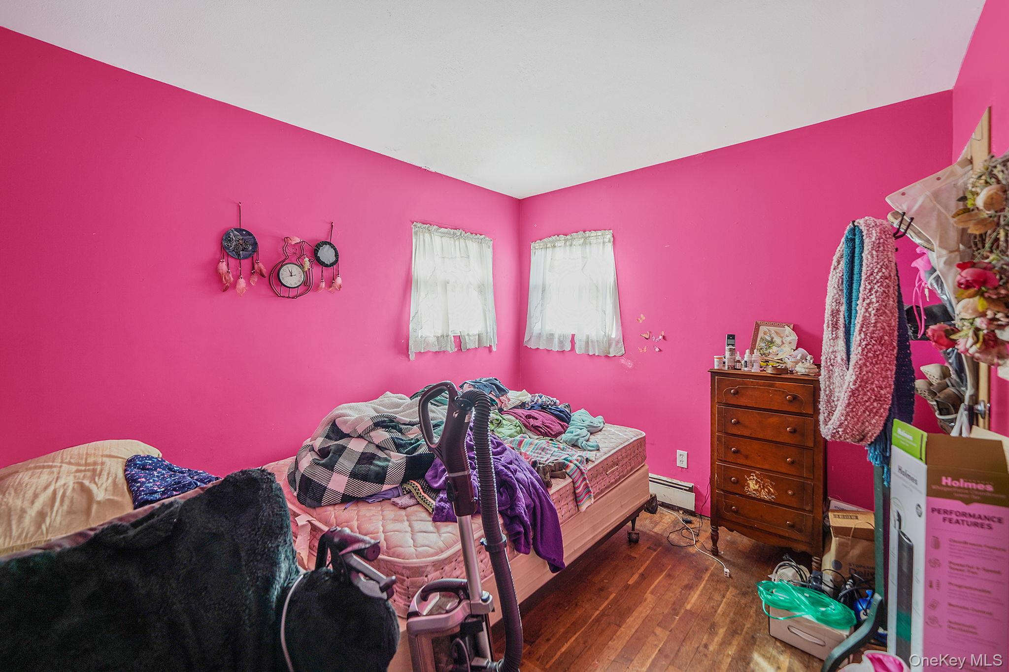 #17 photo, 35 Betsy Drive, سوفولك West Sayville , NY 11796