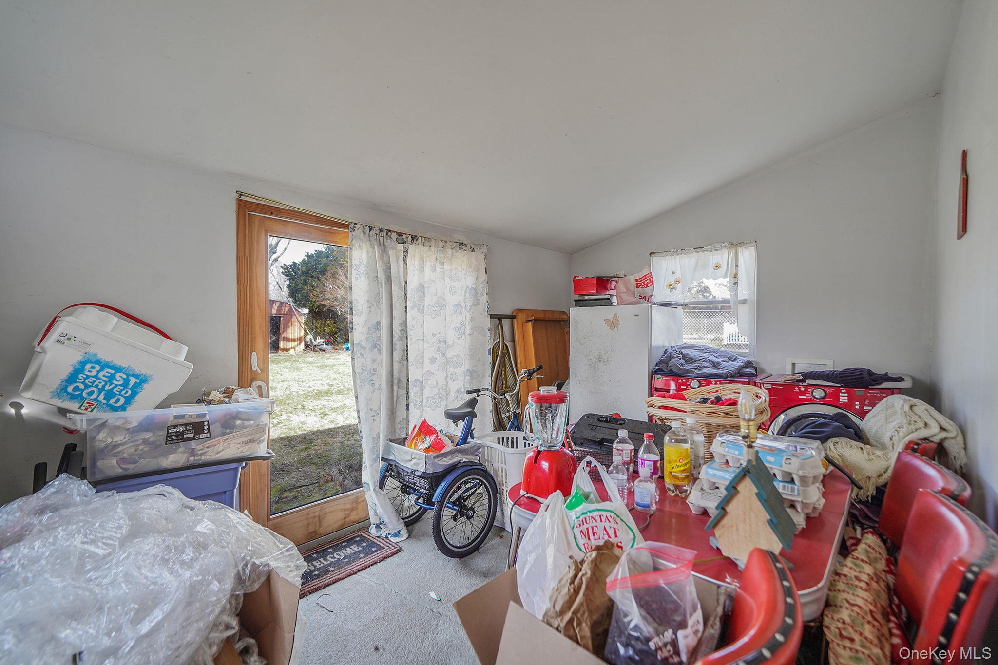 #20 photo, 35 Betsy Drive, سوفولك West Sayville , NY 11796