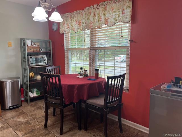 #9 photo, 4 Fox Path, מחוז סאפוק Coram , NY 11727