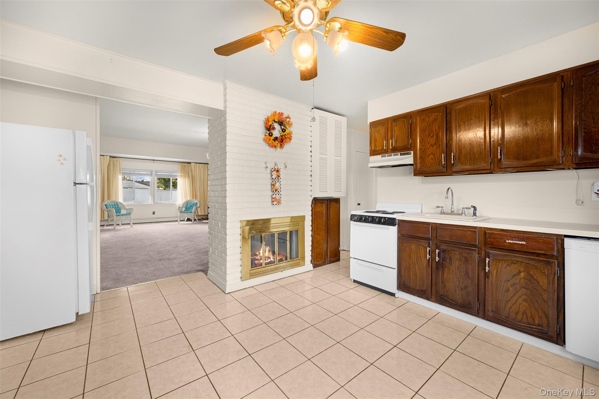 #7 photo, 60 Flamingo Road, Levittown , NY 11756