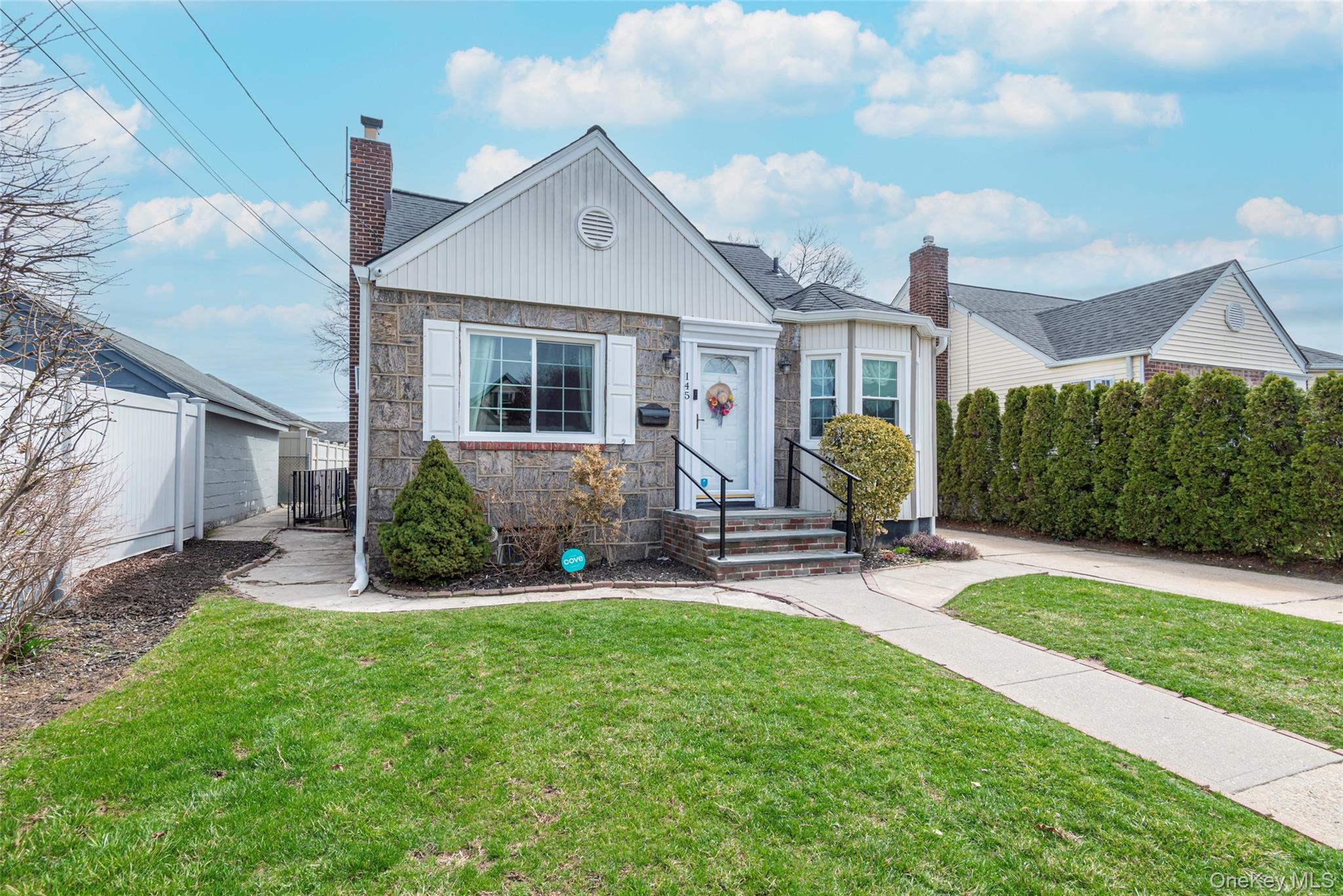 #2 photo, 145 Jacob Street, 長島 Elmont , NY 11003