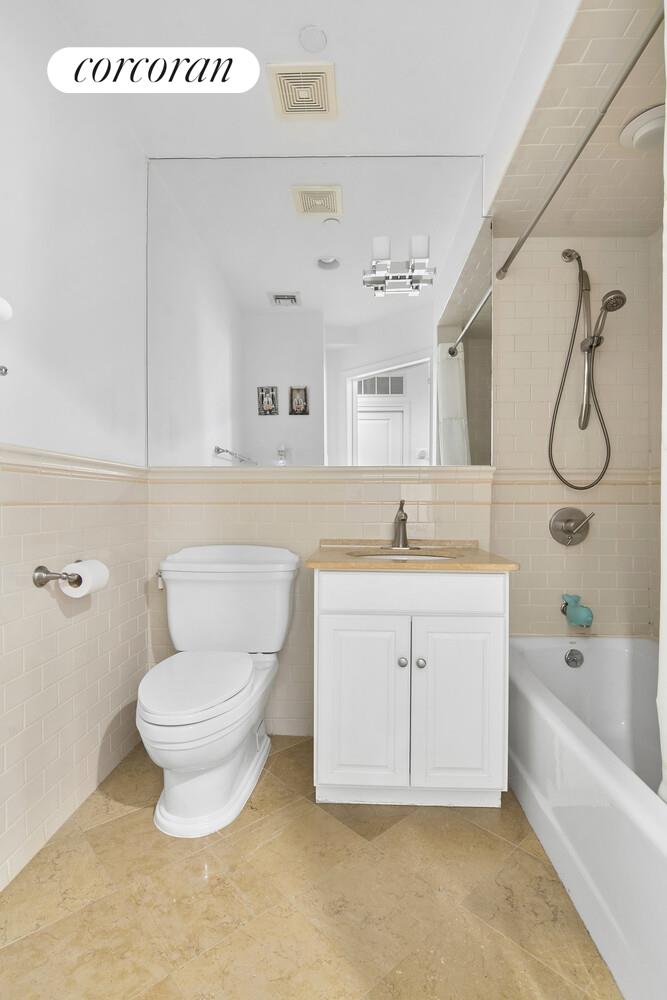 #10 photo, 734 E 5TH Street, Kensington , NY 11218