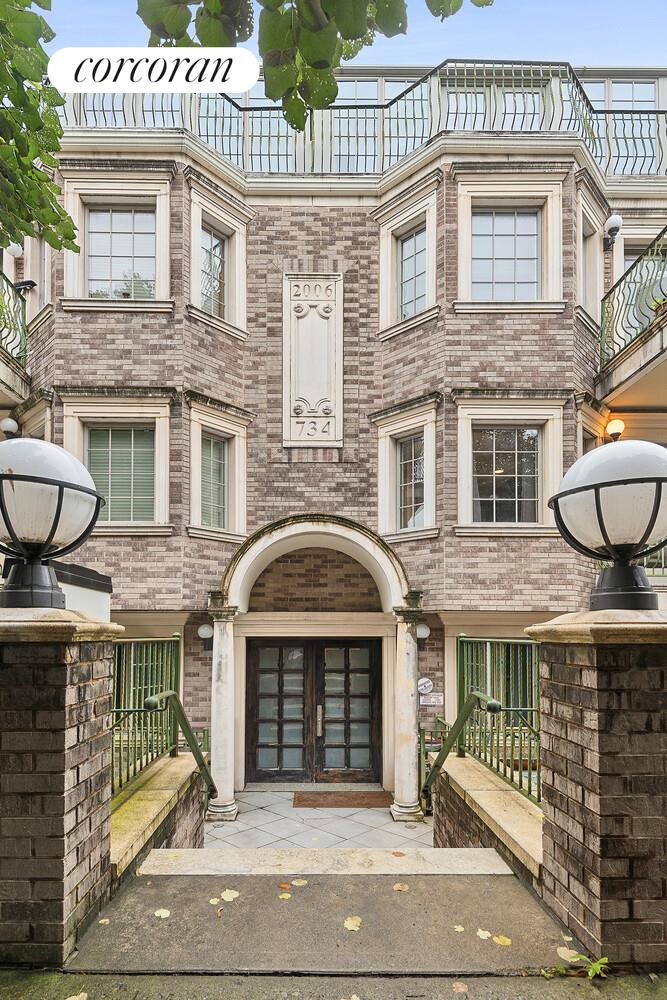 #14 photo, 734 E 5TH Street, Kensington , NY 11218