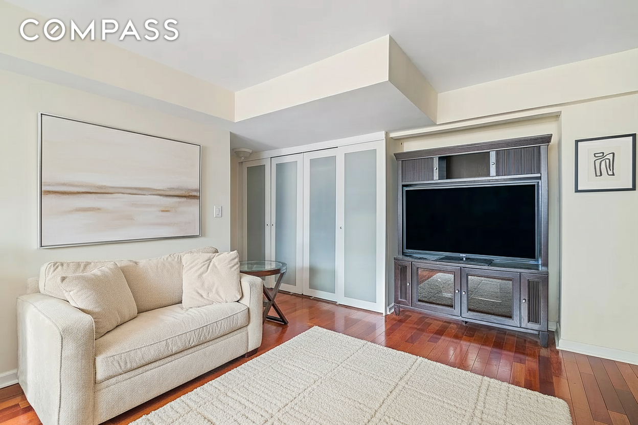 #3 photo, 153 E 57th Street, मैनहटन Midtown East , NY 10022